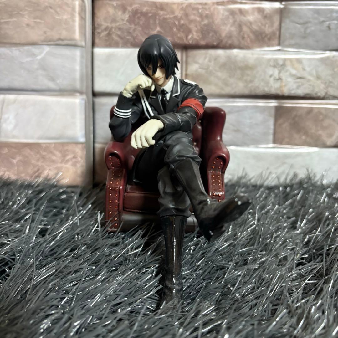 Game Character 1/10