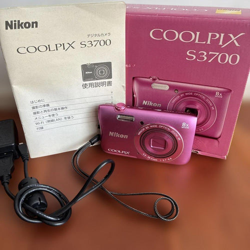 Compact Digital Cameras Nikon Coolpix S3700