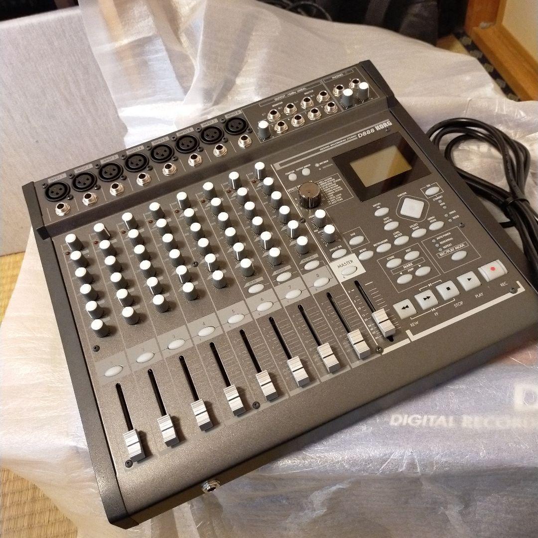Korg Multi -Track Recorder D888