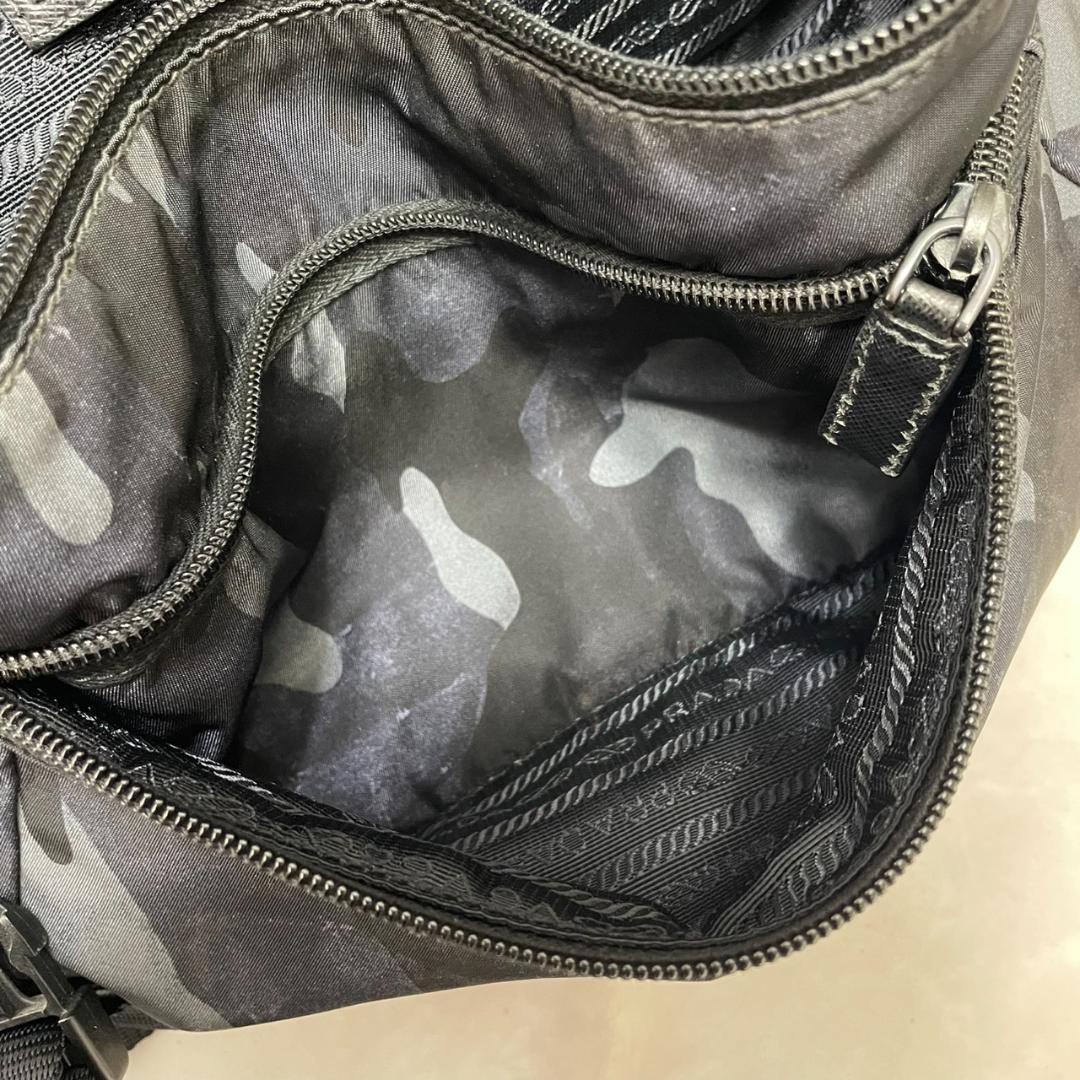 Prada Shoulder Bags Va0991