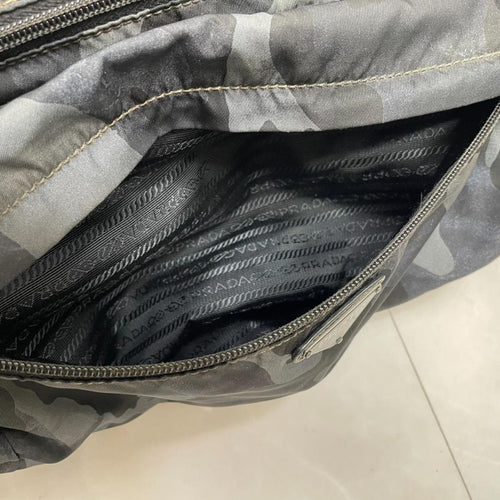 Prada Shoulder Bags Va0991
