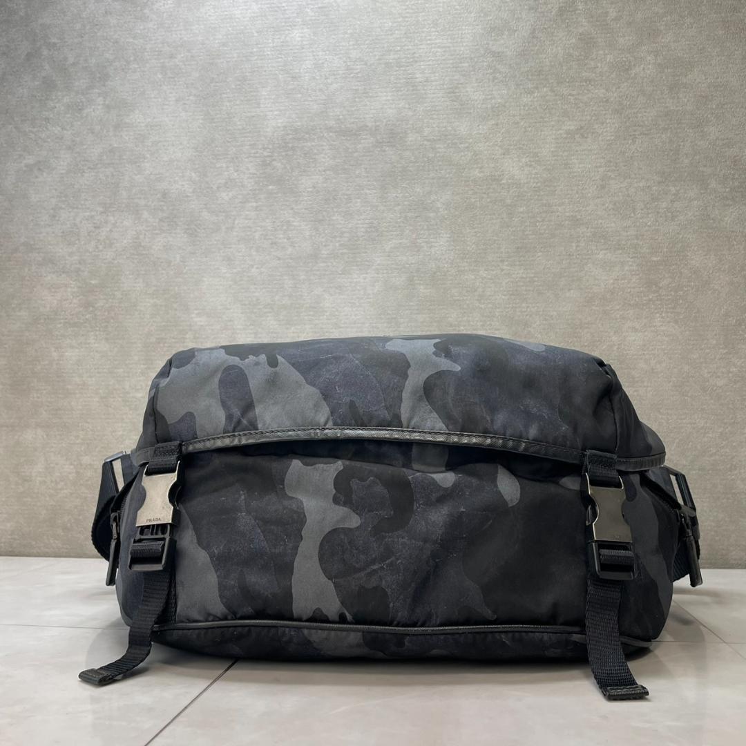 Prada Shoulder Bags Va0991