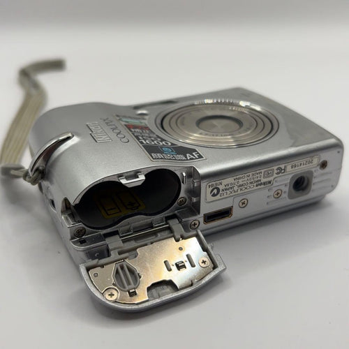 Nikon Compact Digital Camera Coolpix L12