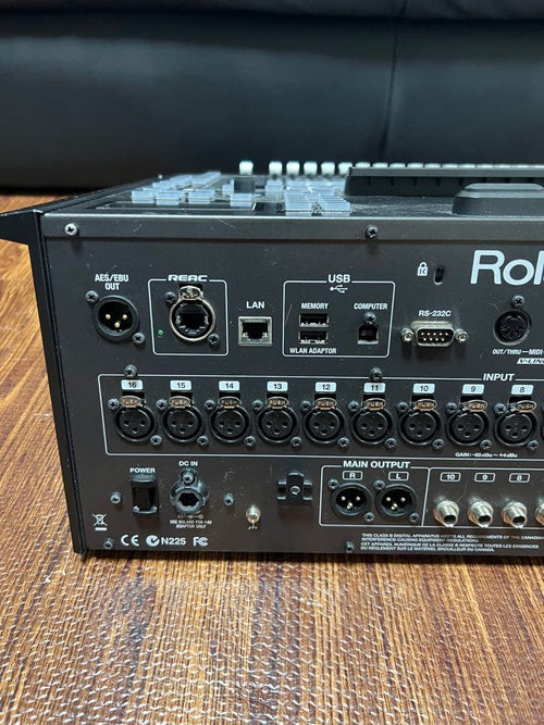 Digital Mixers Roland V-Mixer M-200I
