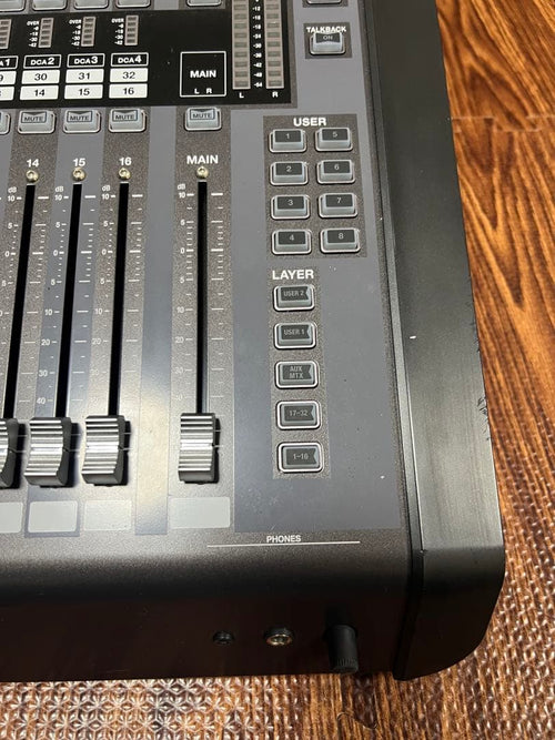 Digital Mixers Roland V-Mixer M-200I