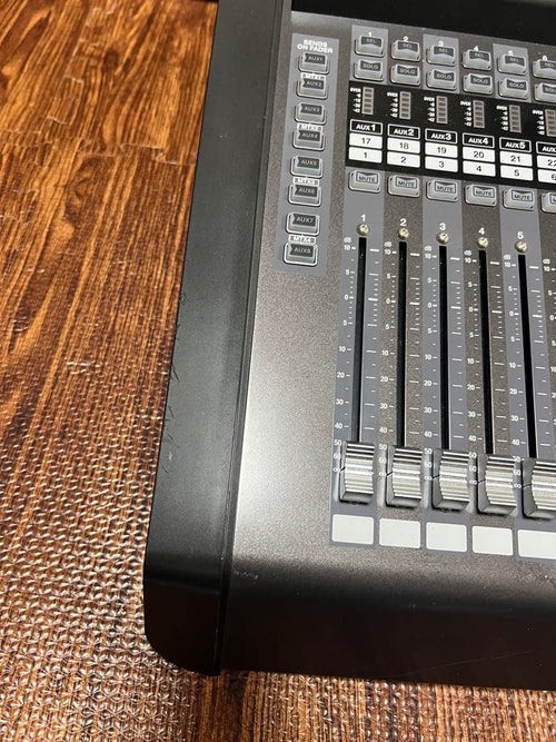 Digital Mixers Roland V-Mixer M-200I