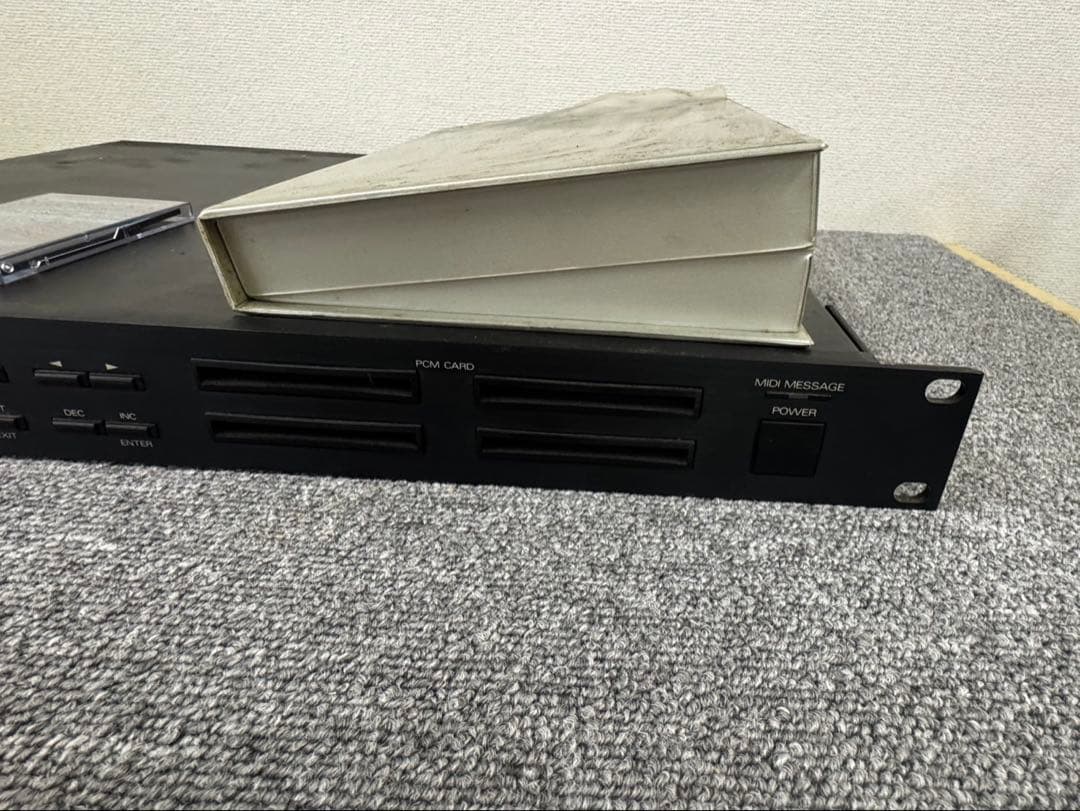 Roland Other U-110