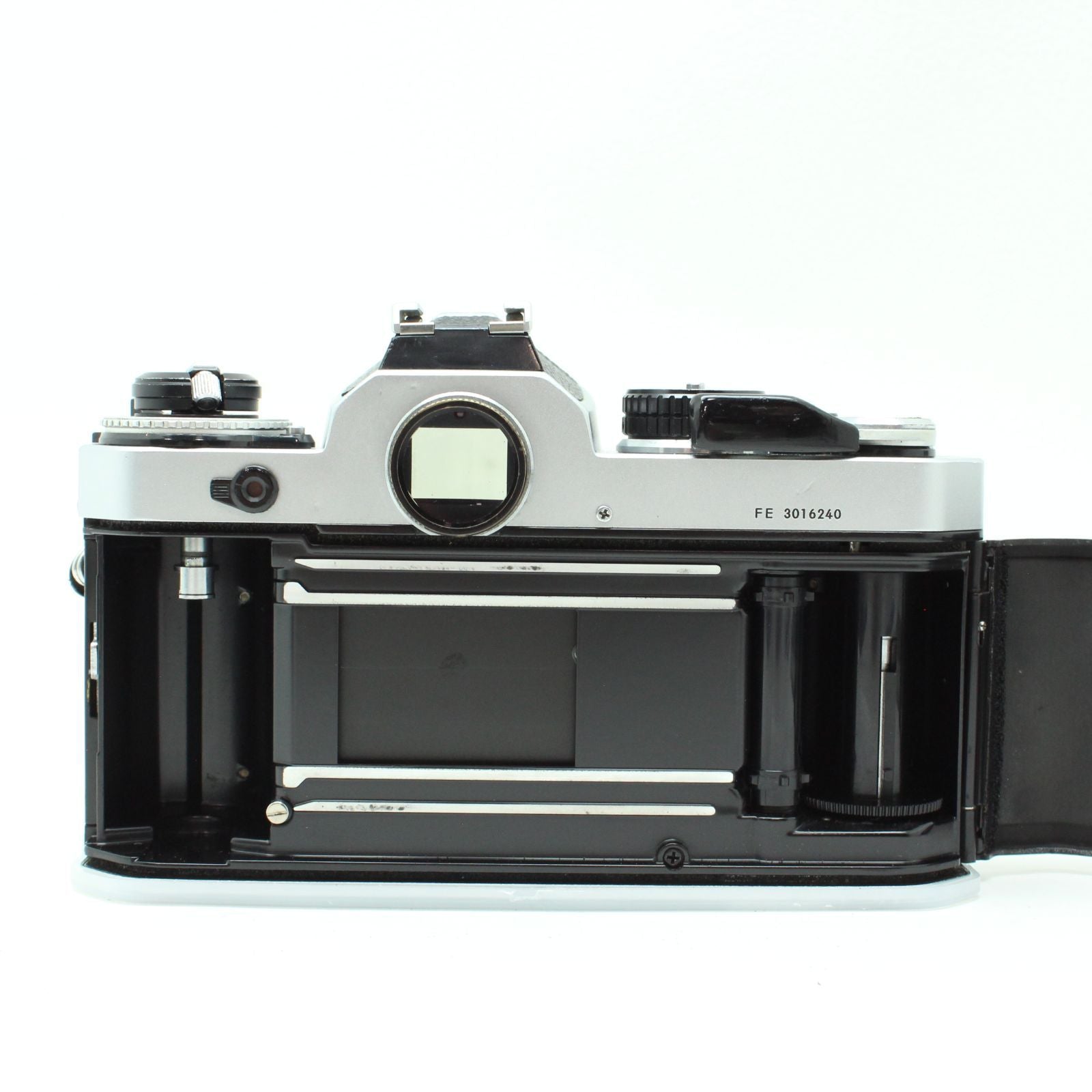 Nikon Slr Camera (Film) Fe #3016240
