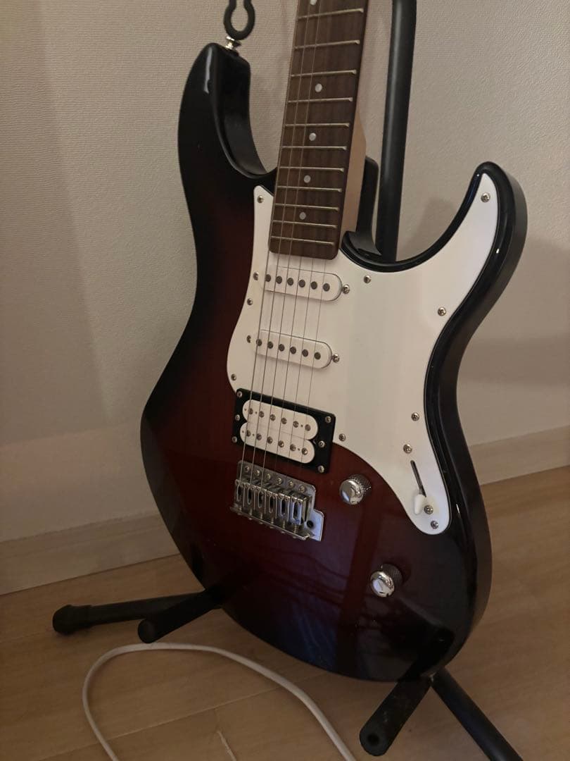 Yamaha Electric Guitars Pacifica 112V