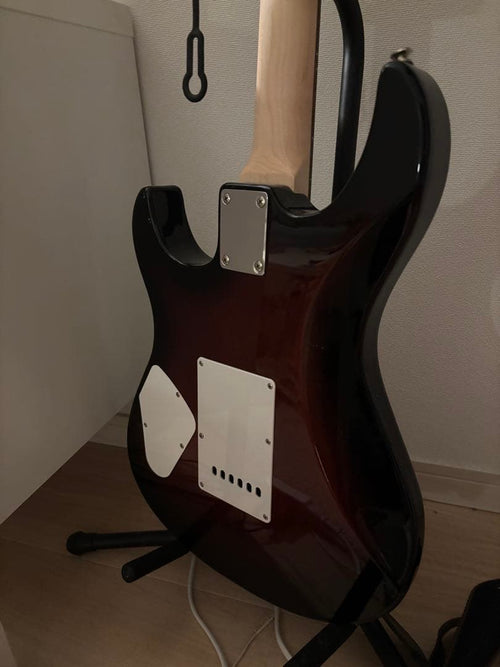 Yamaha Electric Guitars Pacifica 112V