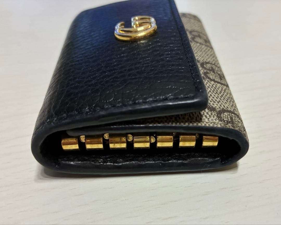 Gucci Key Cases Gg 6
