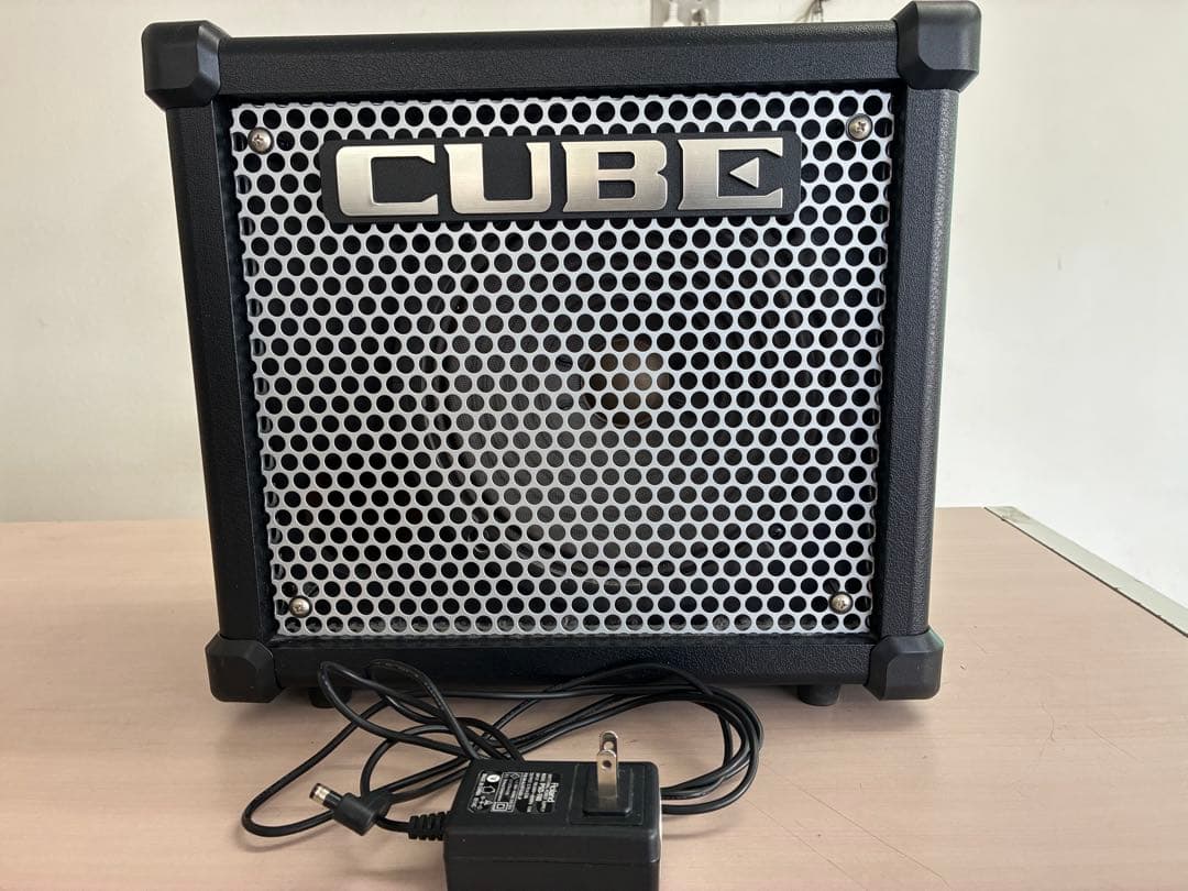 Roland Guitar Amplifier Cube10Gx 10Gx
