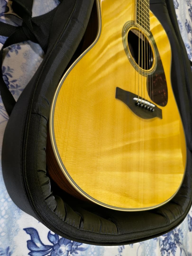 Yamaha Acoustic Guitars Ll6 Are