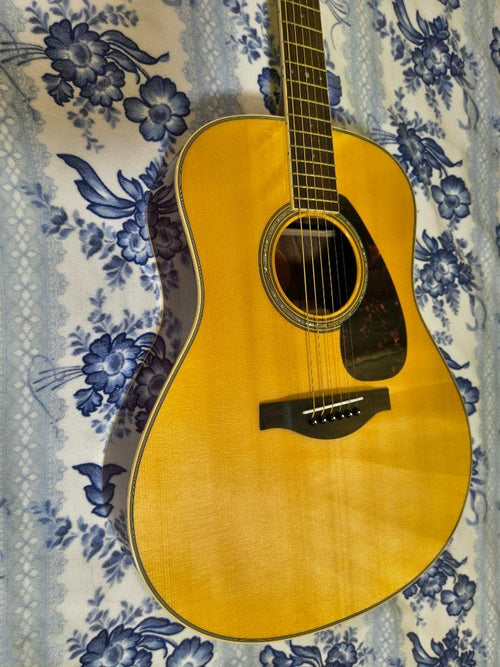 Yamaha Acoustic Guitars Ll6 Are