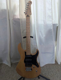 Yamaha Electric Guitars Pacifica 112V