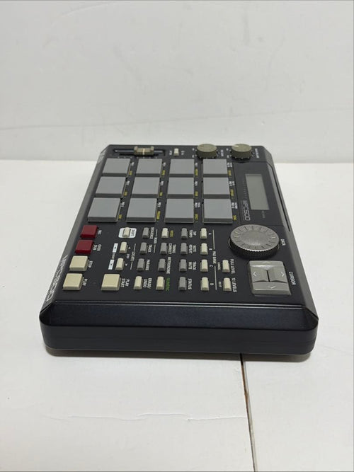 Akai Professional Samplers Mpc500