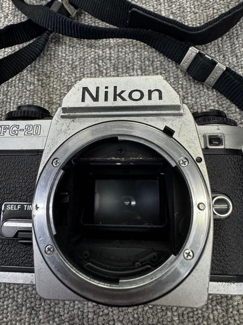Slr Cameras (Film) Nikon Fg-20