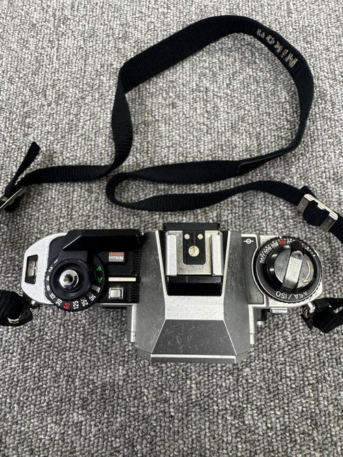 Slr Cameras (Film) Nikon Fg-20