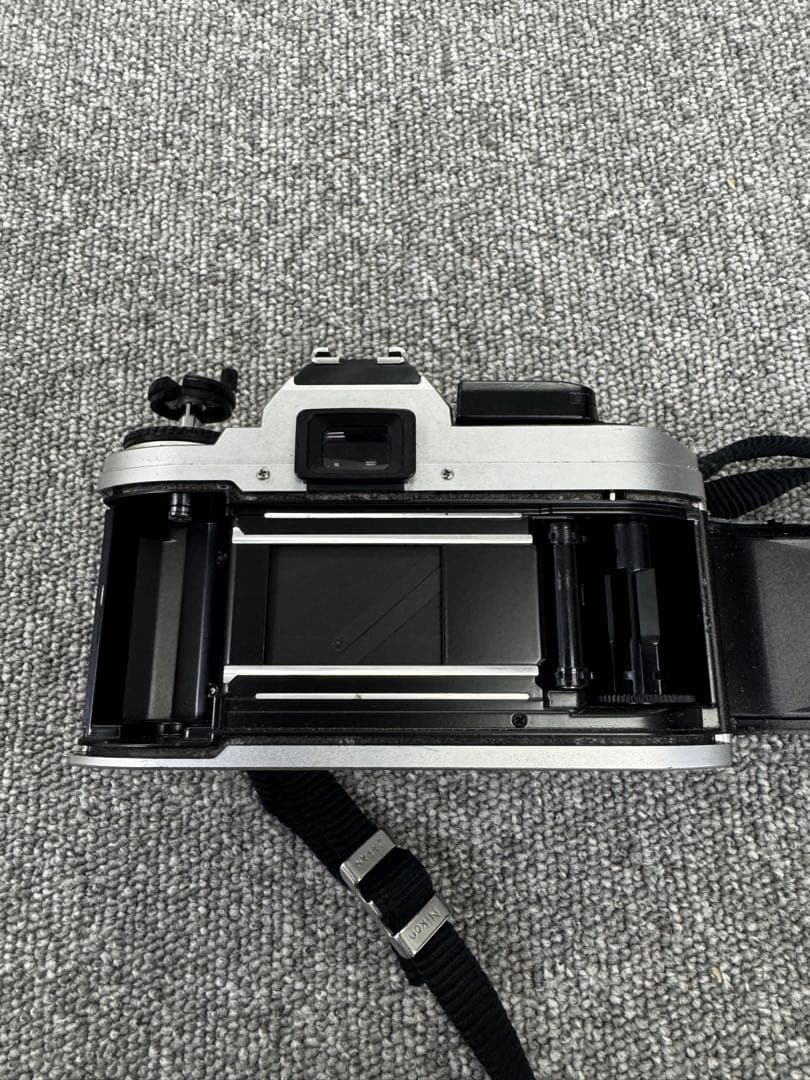 Slr Cameras (Film) Nikon Fg-20