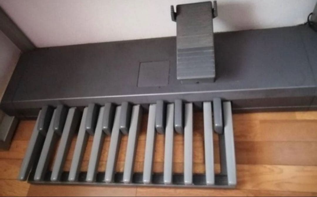 Yamaha Keyboards Digital Pianos Els-01 2008
