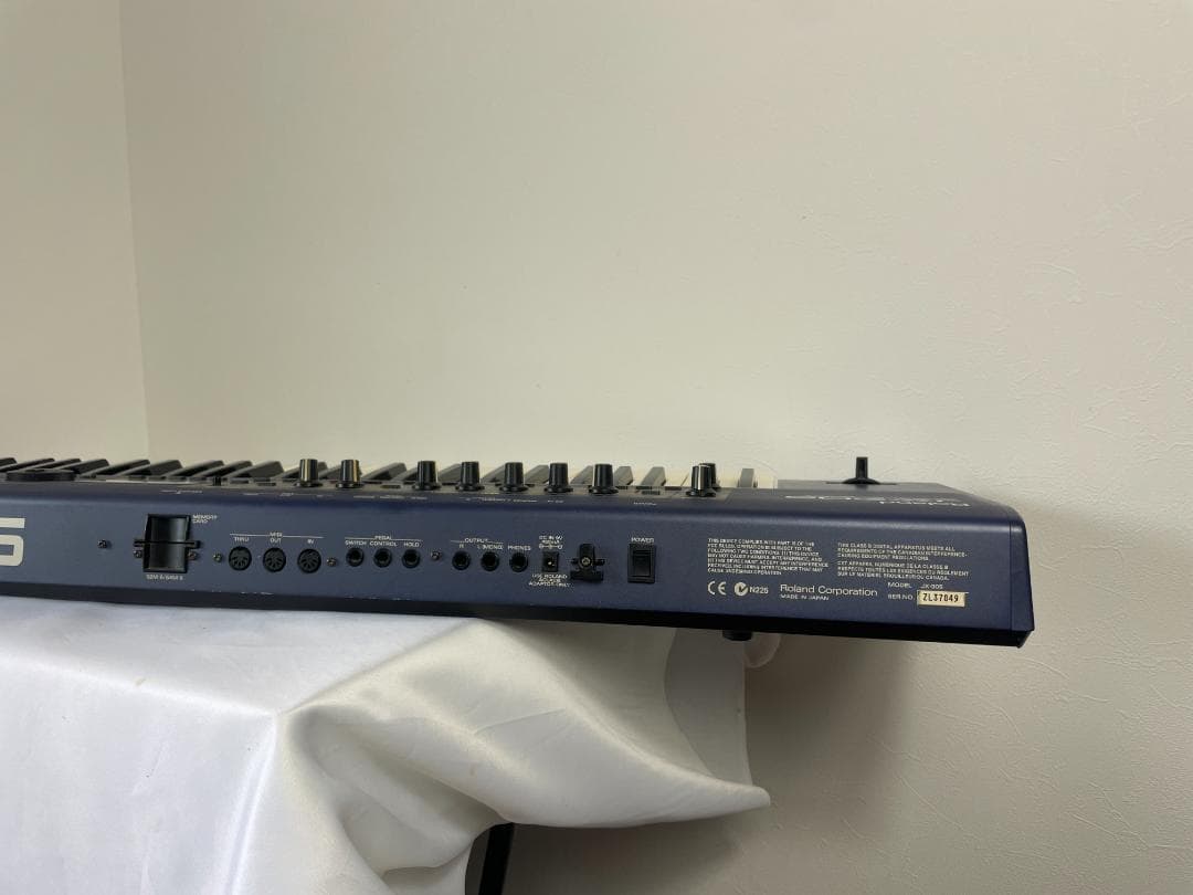Other Roland Jx-305