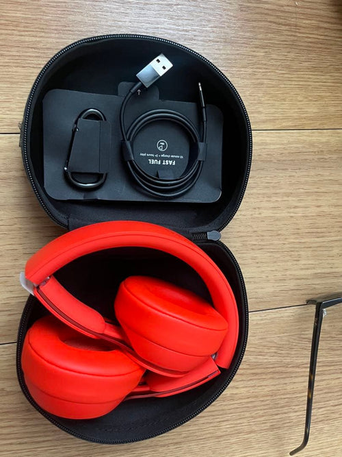Wireless Headphones Beats Solo 4