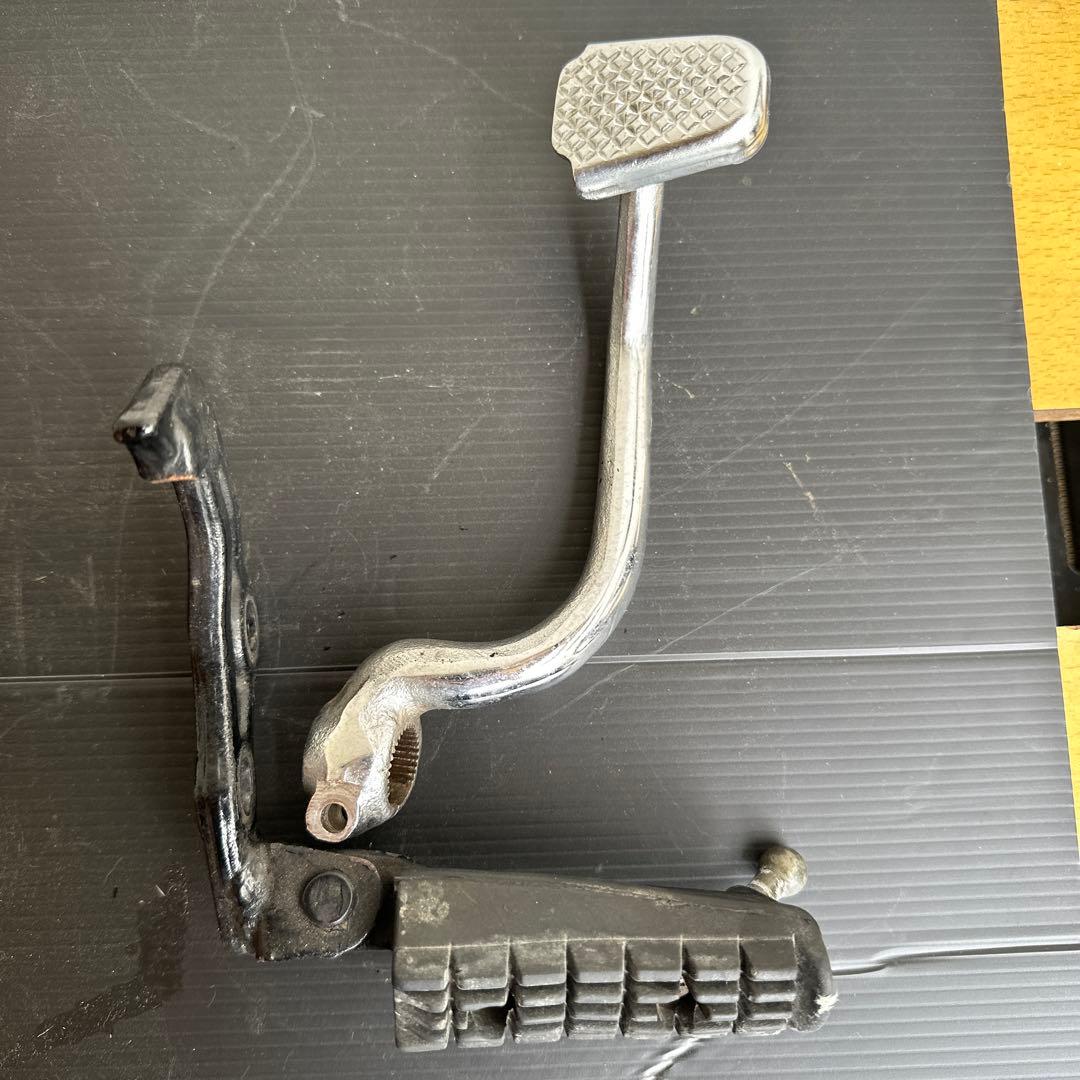 Steps Pedals Sr400