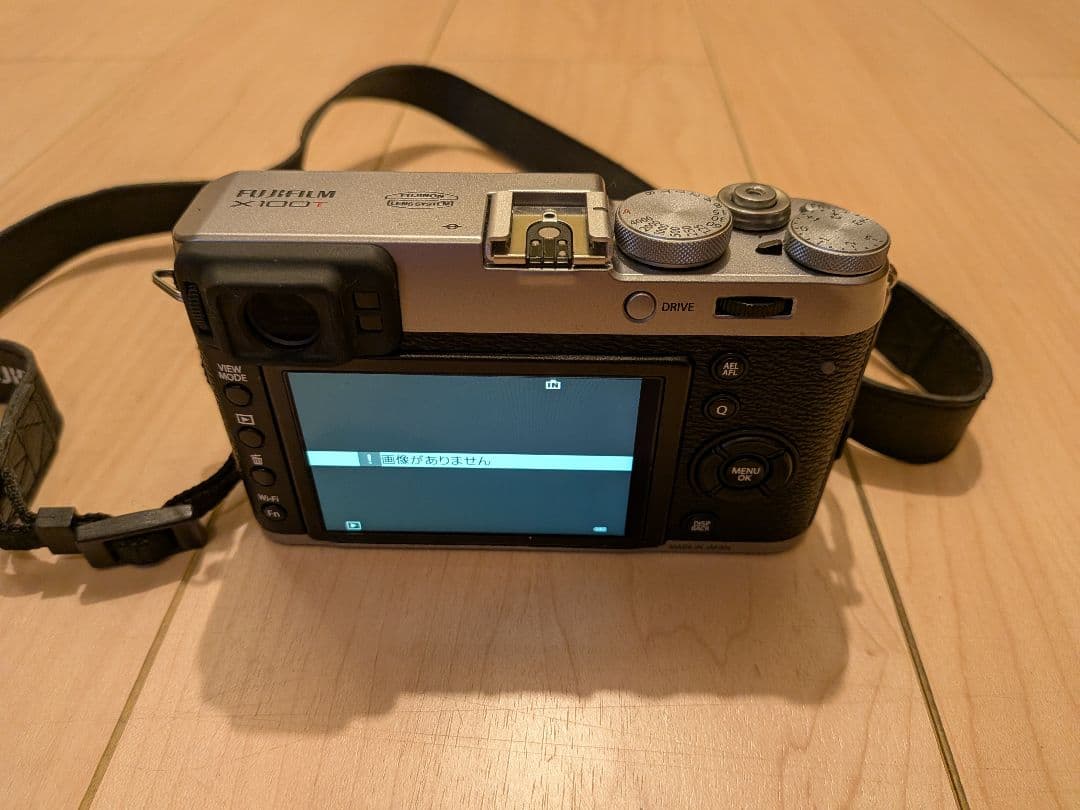 Fujifilm Compact Digital Cameras X100T 700)