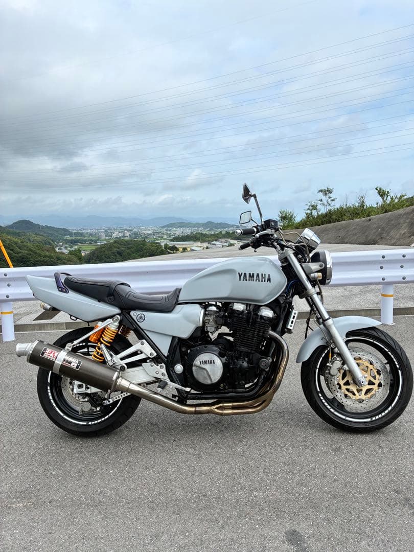 Yamaha Tanks Xjr1200