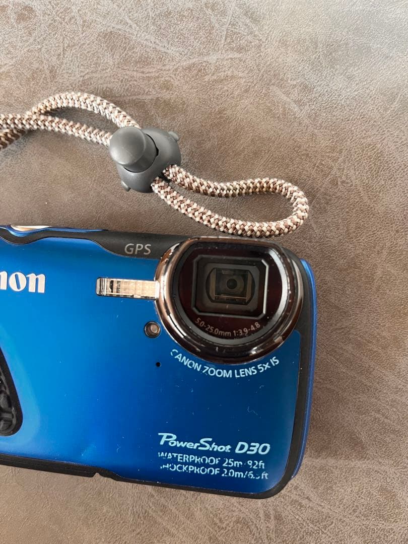 Canon Compact Digital Cameras D30