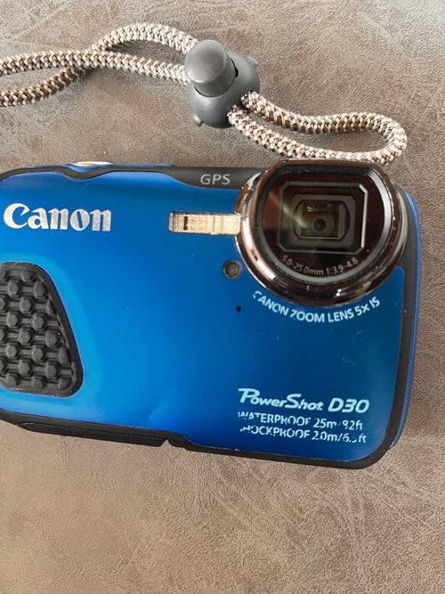 Canon Compact Digital Cameras D30