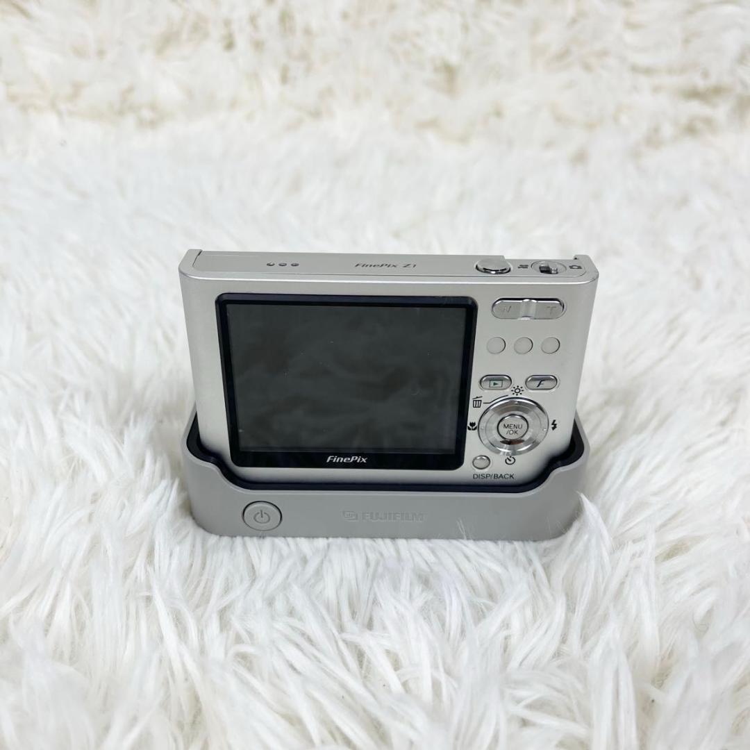 Compact Digital Camera Finepix Z1