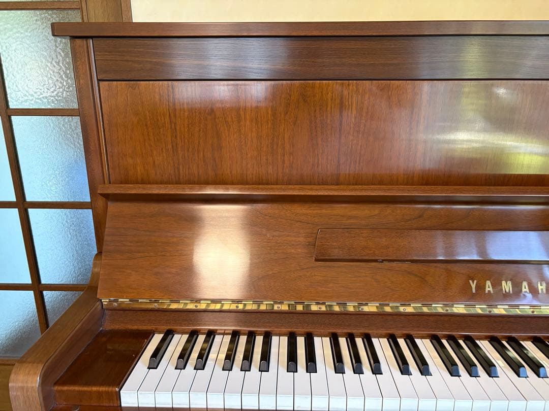 Yamaha Upright Pianos Hq100