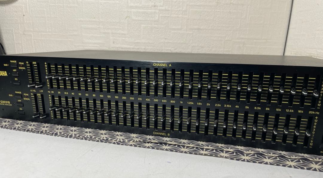 Yamaha Equalizers Q2031B