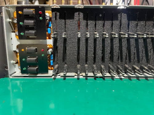 Yamaha Equalizers Q2031B