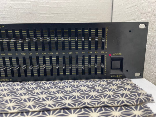 Yamaha Equalizers Q2031B