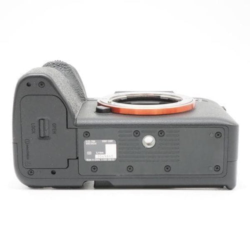 Mirrorless Interchangeable Lips 5,328 Sony 7Iv