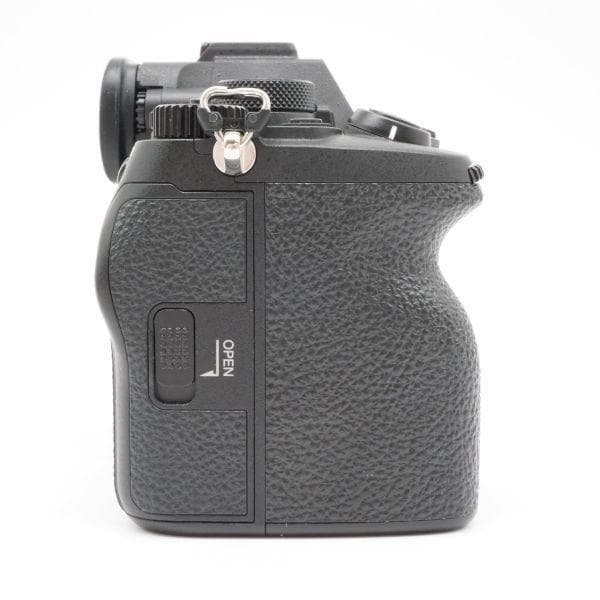 Mirrorless Interchangeable Lips 5,328 Sony 7Iv