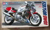 Tamiya Motorcycles 1/12 Yamaha Fzr750R Ow01