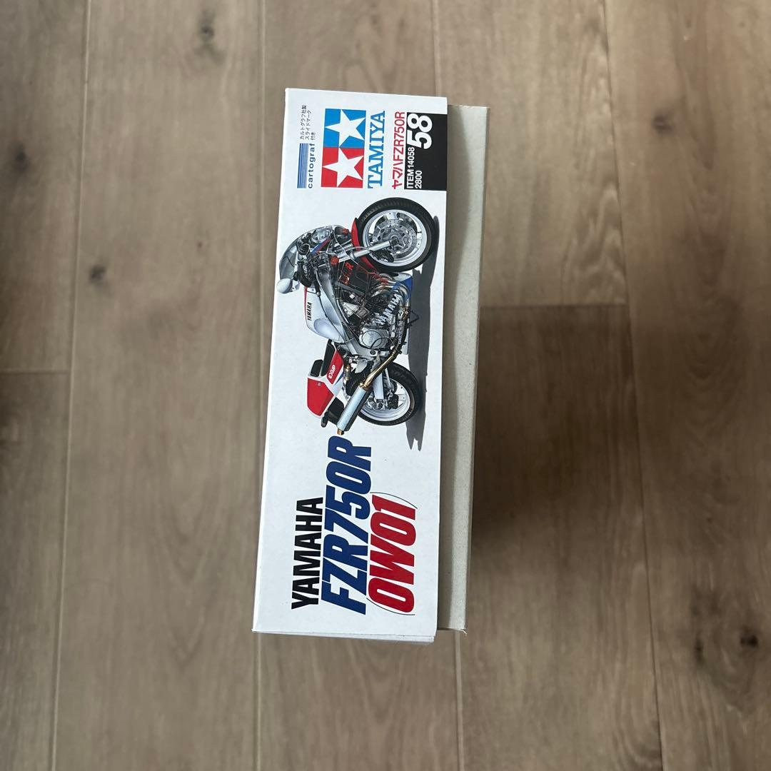 Tamiya Motorcycles 1/12 Yamaha Fzr750R Ow01