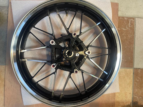 Wheels Z900Rs