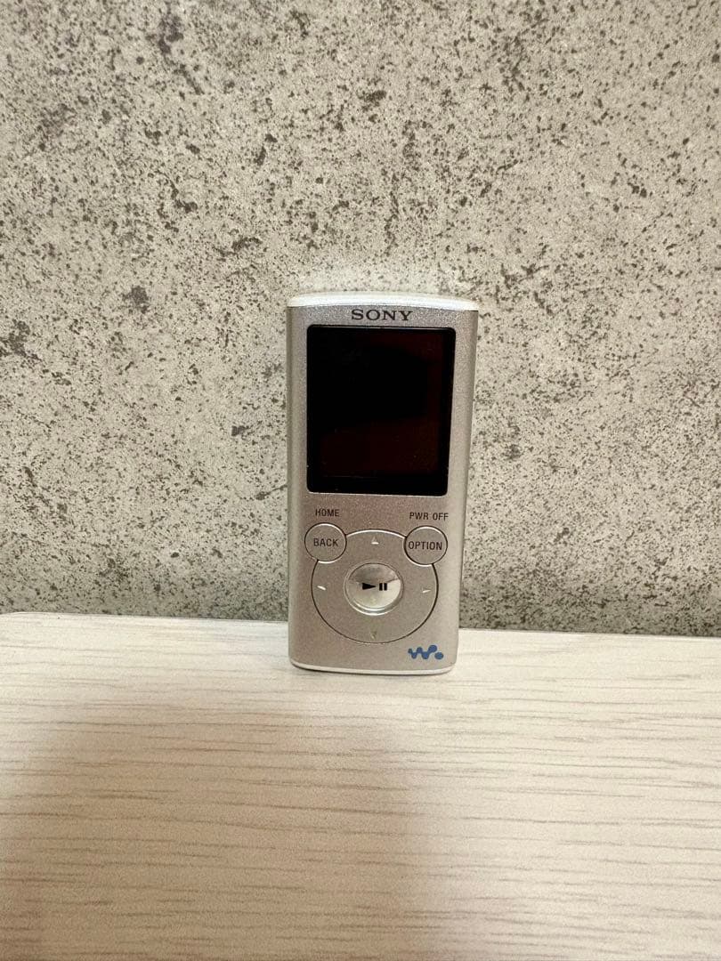 Sony Digital Audio Player Walkman Nw-E052
