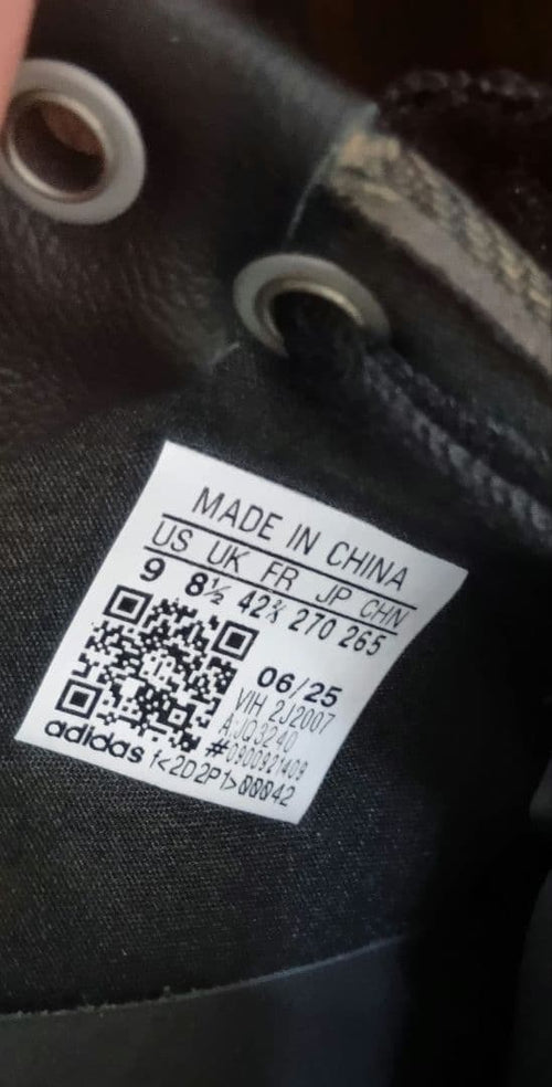 Adidas Sneakers