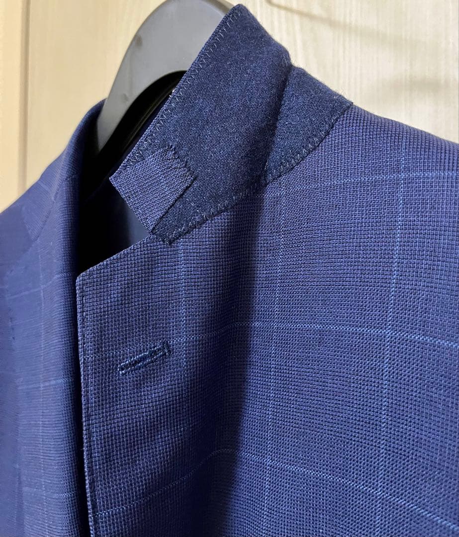 Tomorrowland Business Suits