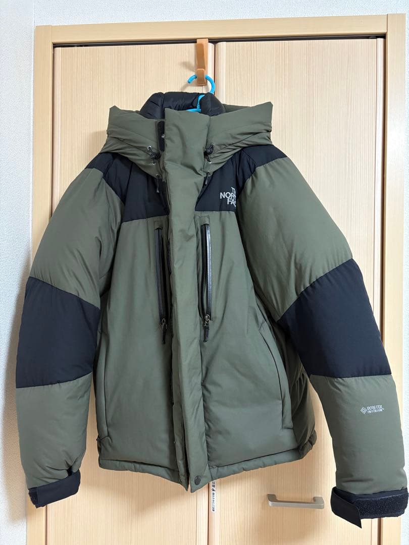 The North Face Down Jackets M