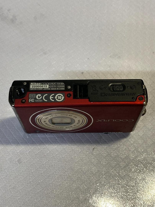 Compact Digital Camera Nikon S640#519