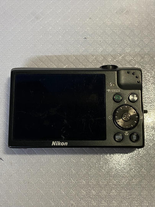 Compact Digital Camera Nikon S640#519