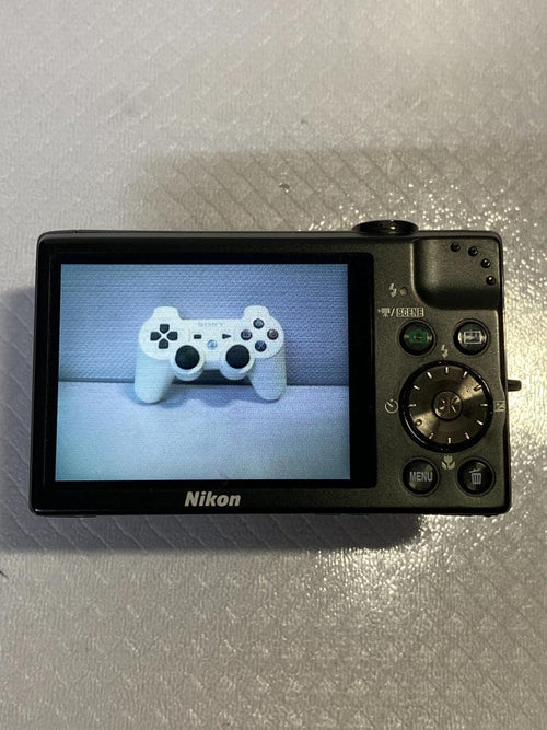 Compact Digital Camera Nikon S640#519