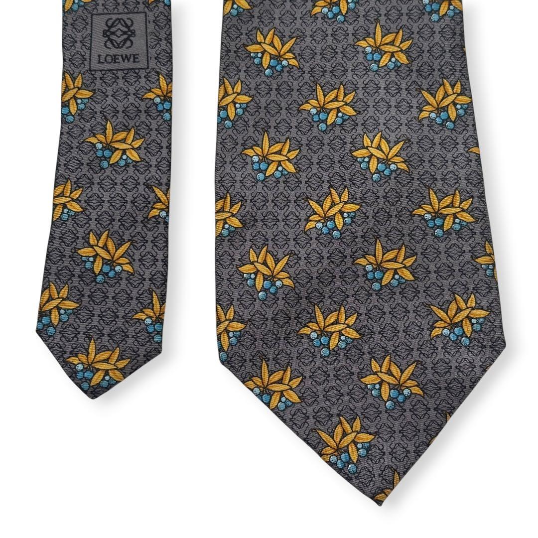 Loewe Ties