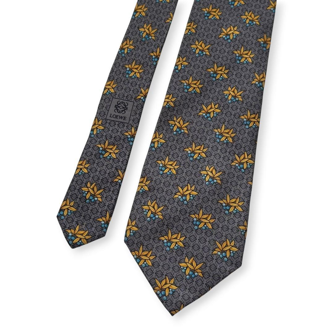 Loewe Ties